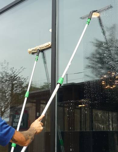 mycie okien, przeszkleń, witryn